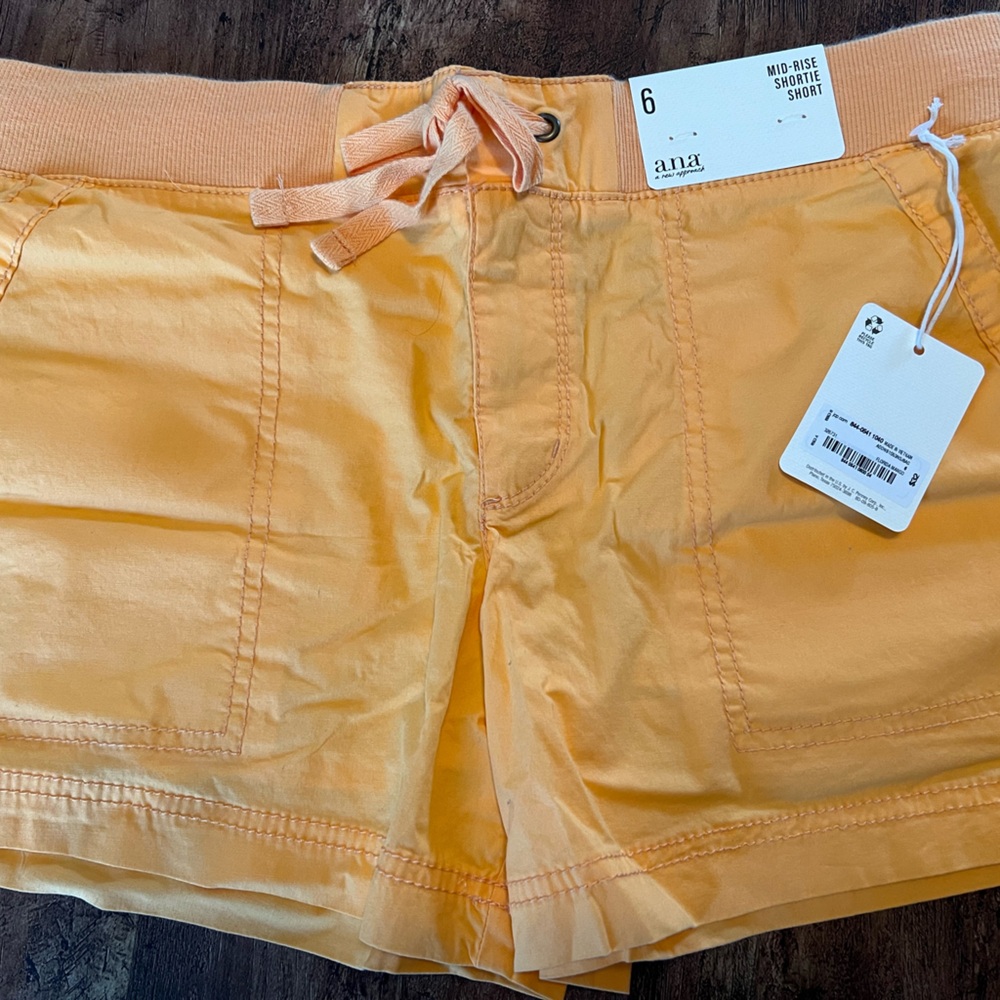 A.n.a Mid Rise Shorty Short Size 6 Mango and British Rose. 2 pair